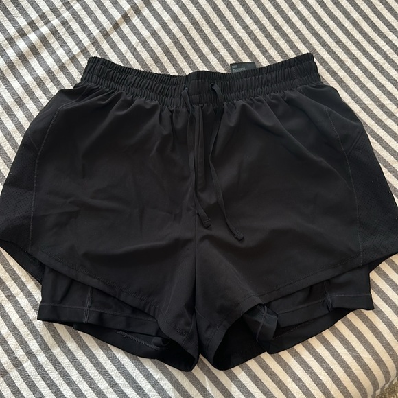 H&M Double-layered Running Shorts - Picture 4 of 7